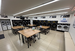 写真：呉海岸店