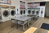 写真：西条新幹線口店コインランドリー